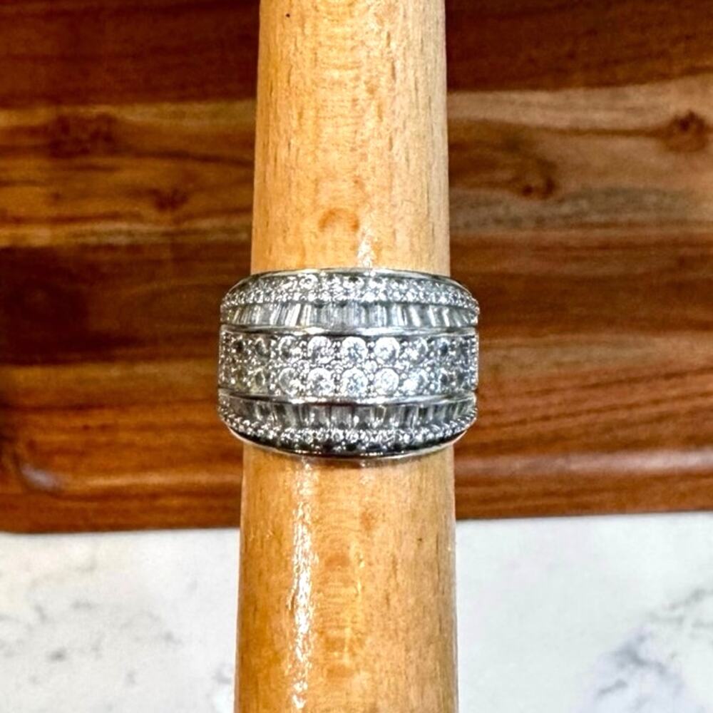 Sterling Silver 925 multi row baguette-cut cz stones size 7.5 glam old Hollywood